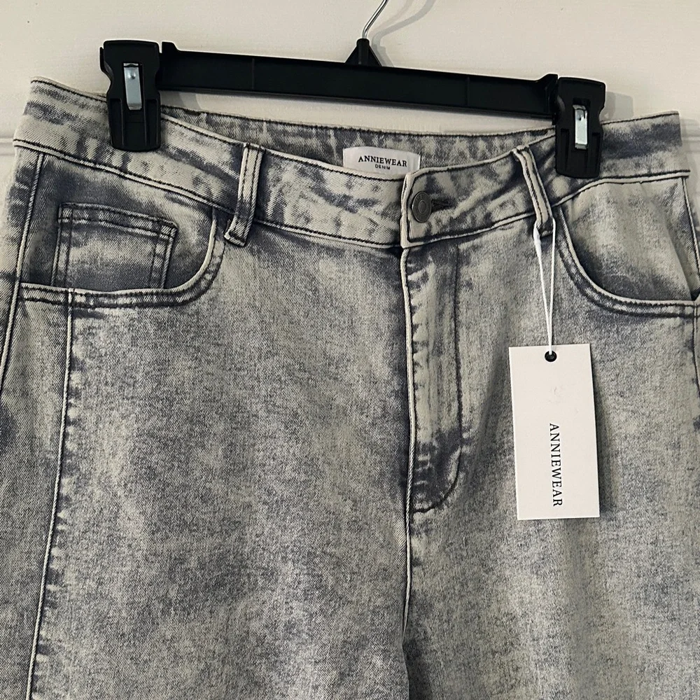 High-Rise Acid Wash Women’s Barrel Jeans - Picture 3 of 4